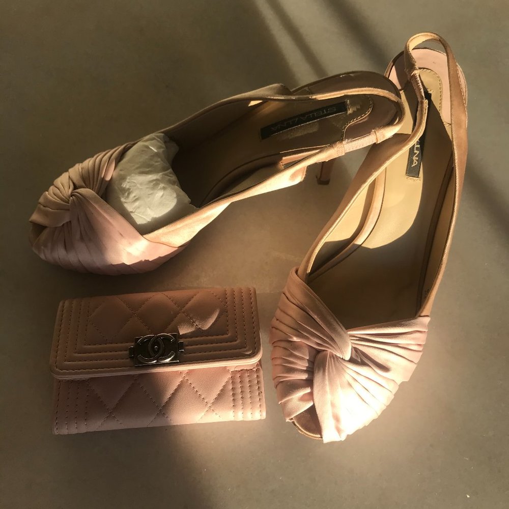 Stella Luna Pink Satin ruched pumps